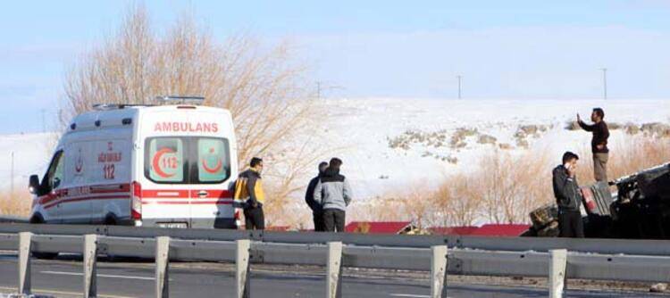 TIR yan yattı şoför isyan etti: Beni kim sıkıştırdı - 99