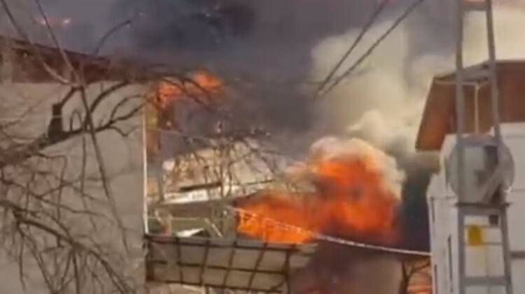 Havadan müdahale talep edildi… Artvin’de yangın 50 eve sıçradı - 1