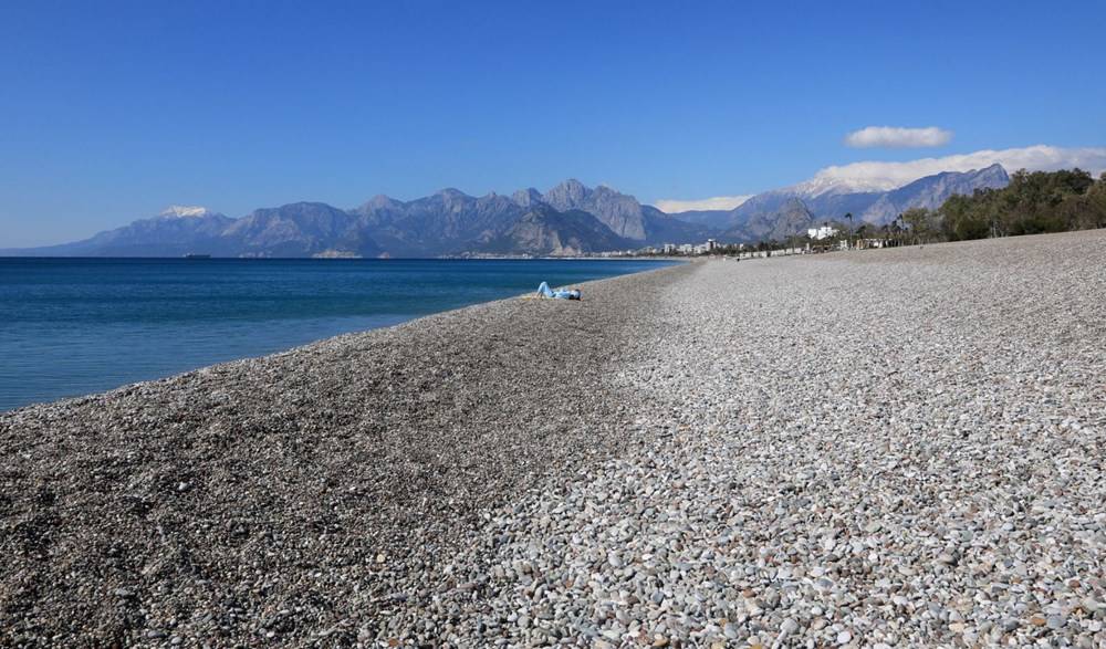 Kısıtlama ve soğuk hava birleşti: Dünyaca ünlü sahil ona kaldı - 3