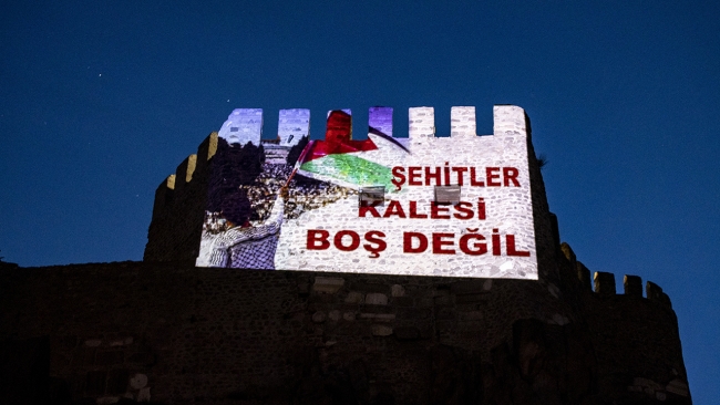 Ankara kalesi Filistin bayrağı ile ışıklandırıldı
