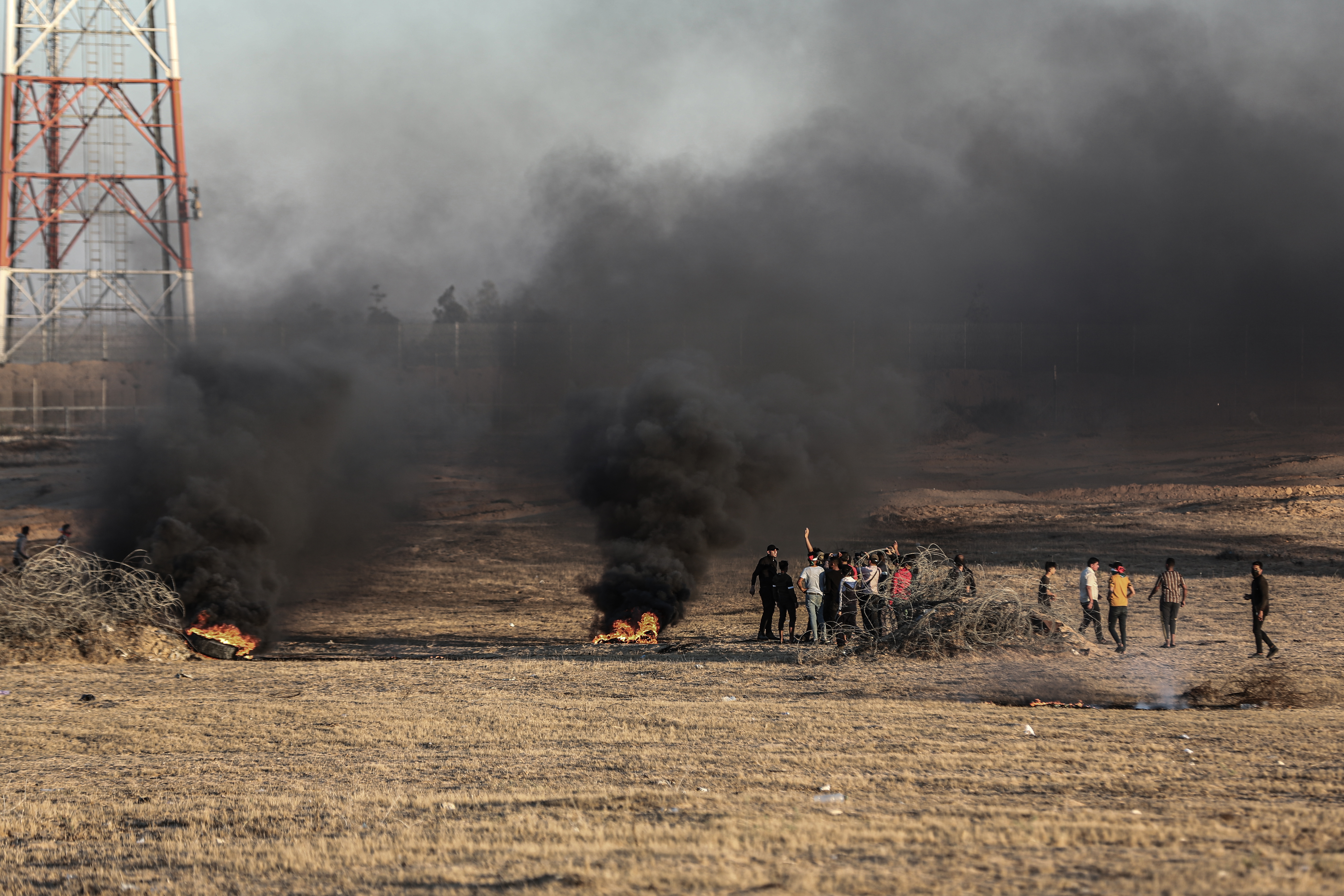 İsrail güçleri 'Bayrak Yürüyüşü'nü protesto eden Filistinlilere ateş açtı - 3