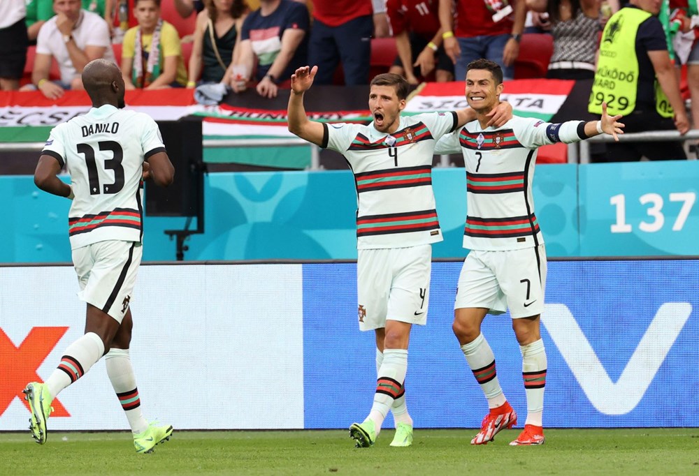 Ronaldo'dan çifte rekor! - 3