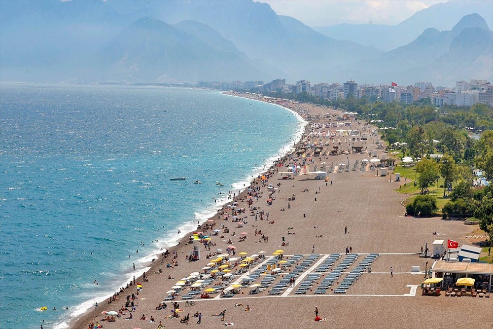 Covid-19 vakalarının düşmesi ve aşılamanın artması turizmi hareketlendirdi - 7