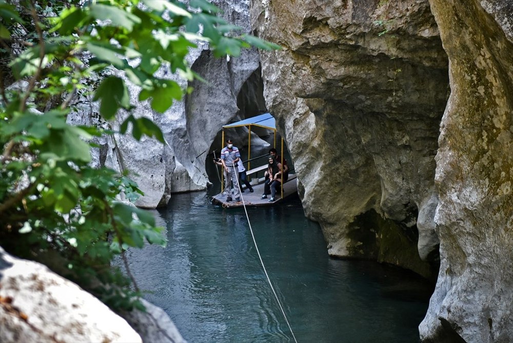 Mersin'de iki dağ arasında sallarla yolculuk yapılıyor: Kisecik Kanyonu - 3