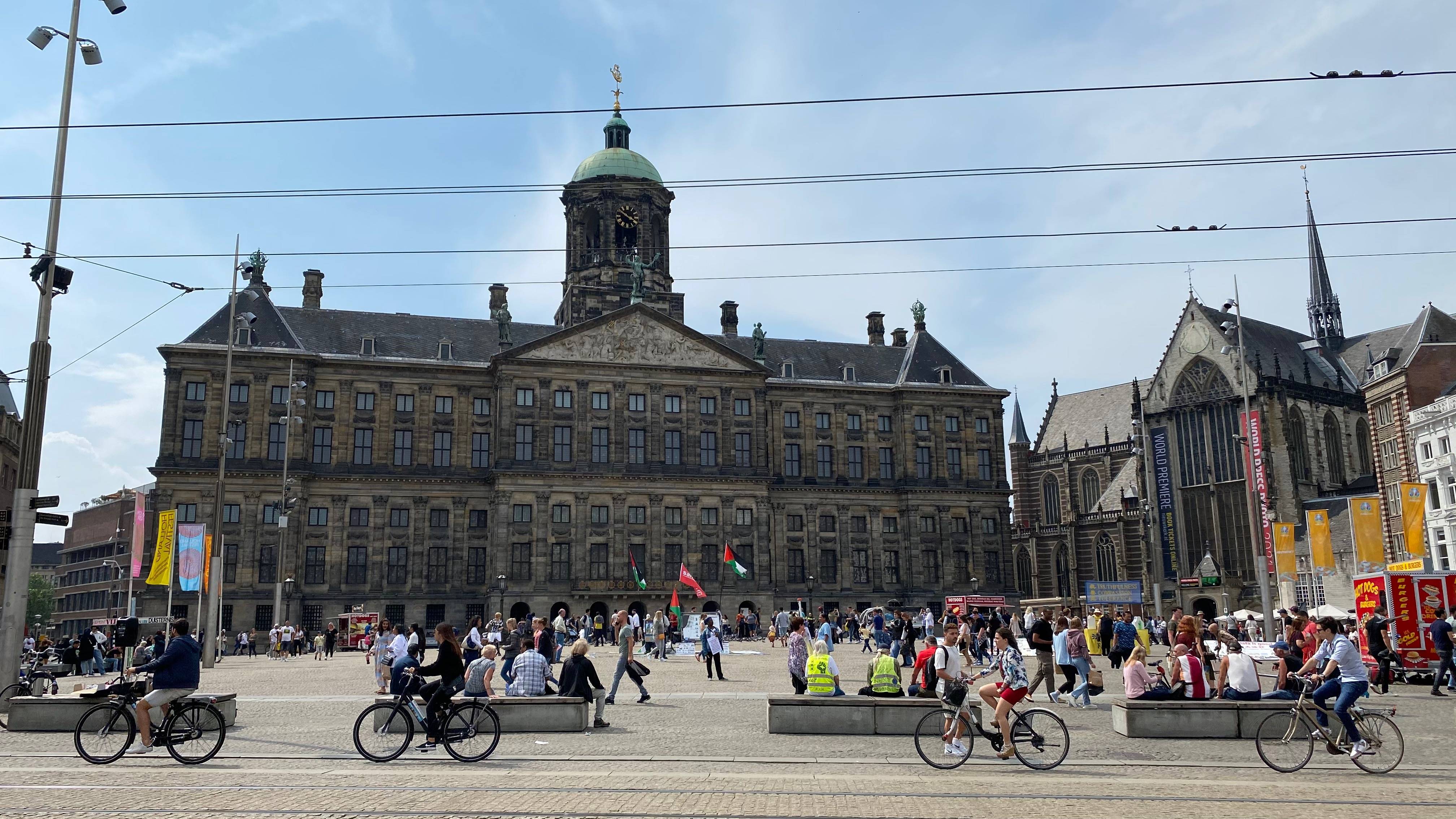 Hollanda'da maske zorunluluğu kalktı - 6