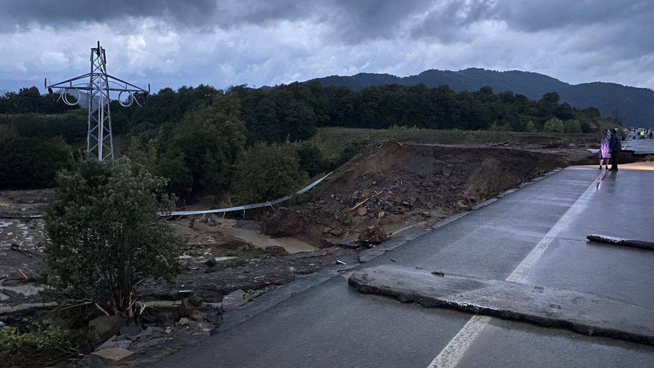 Bartın'da sel felaketi: 1 ölü, 1 kayıp - 3