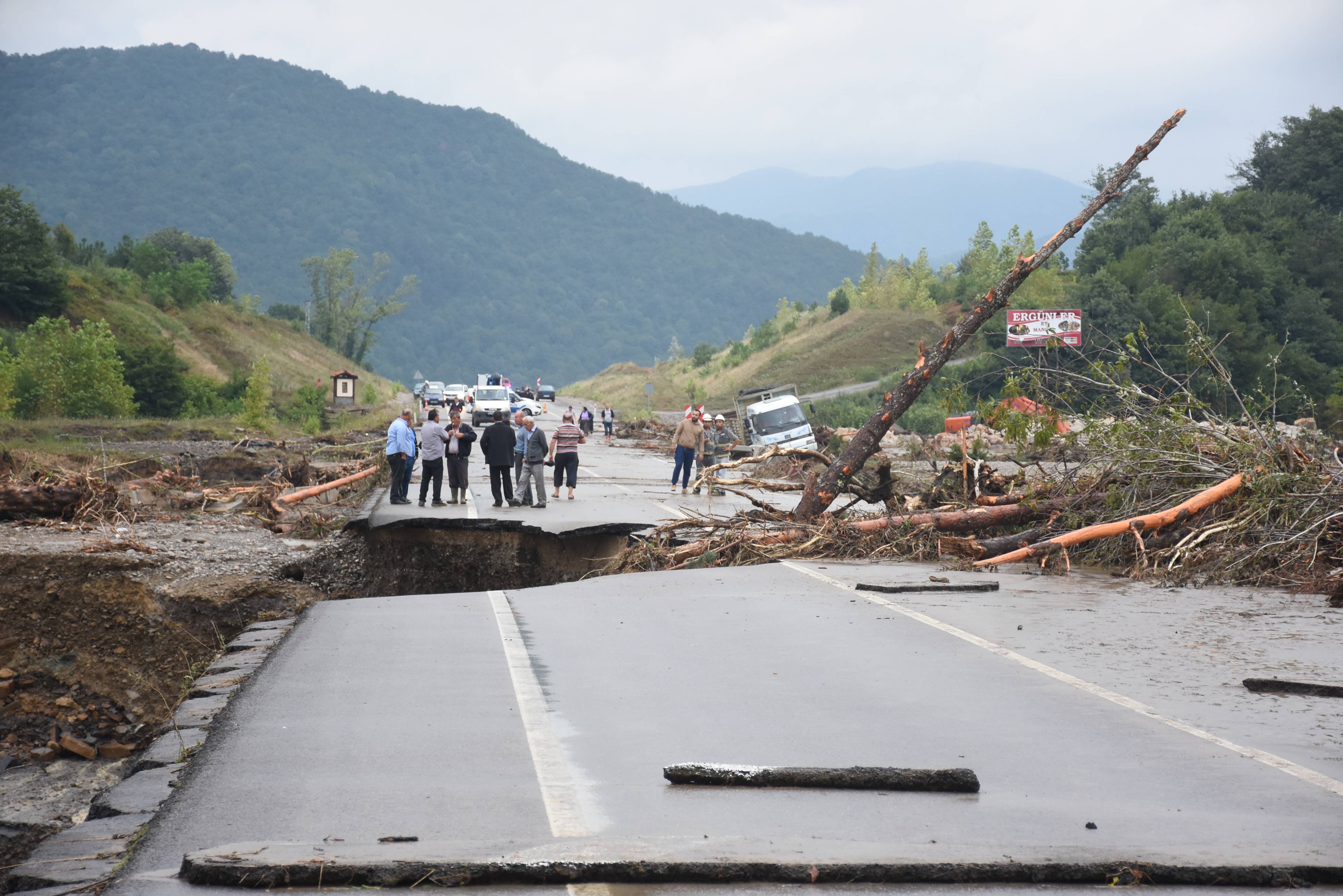 Bartın'da sel felaketi: 1 ölü, 1 kayıp - 8
