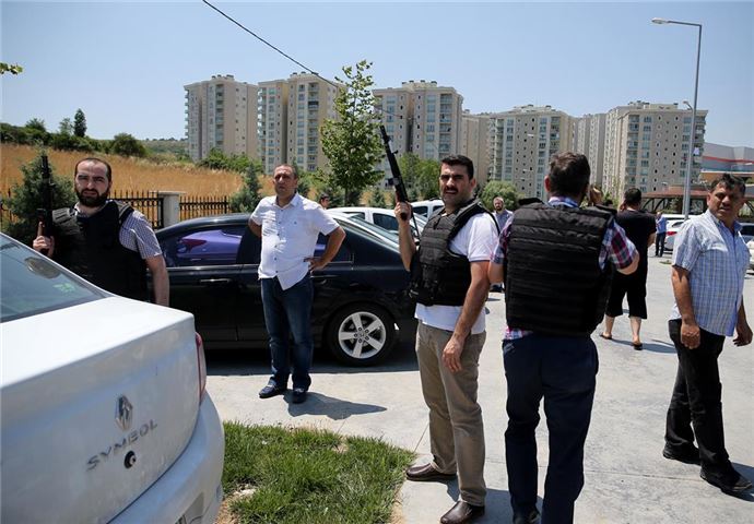 İstanbul'da çatışma: 1 polis şehit oldu - 10