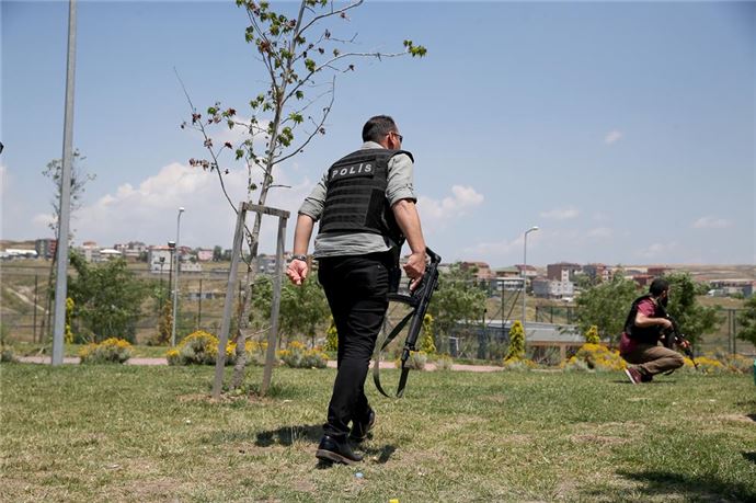 İstanbul'da çatışma: 1 polis şehit oldu - 8