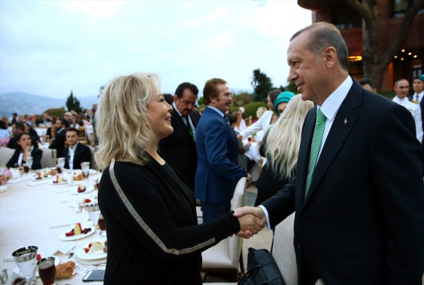 Erdoğan sanatçı ve sporcuları ağırladı - 669