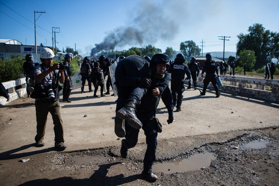 Meksika karıştı: 6 ölü - 4