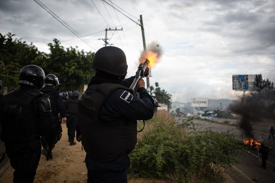 Meksika karıştı: 6 ölü - 2