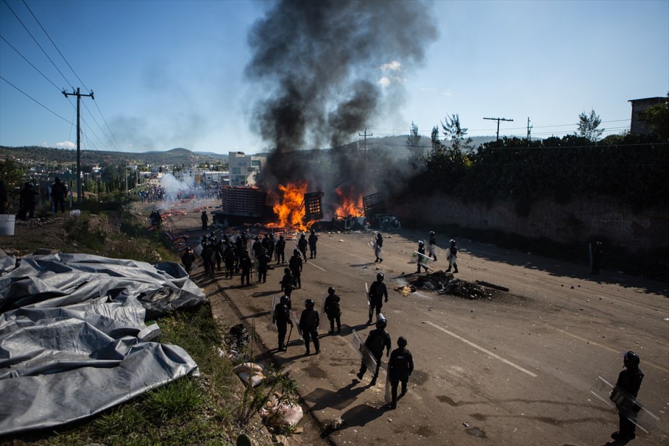 Meksika karıştı: 6 ölü - 9