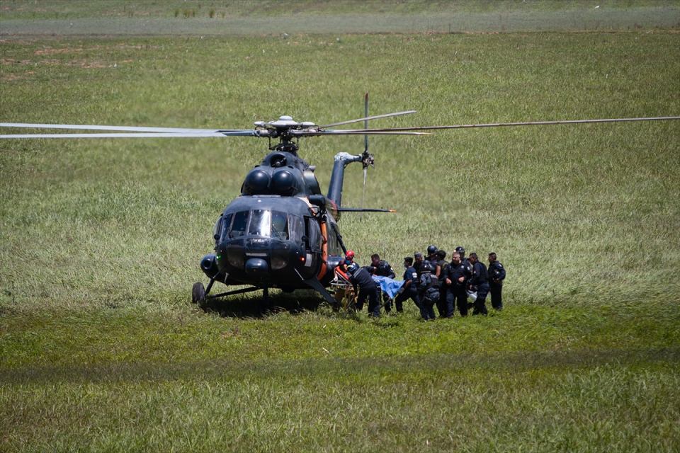 Meksika karıştı: 6 ölü - 13