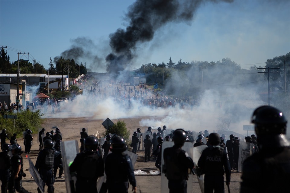 Meksika karıştı: 6 ölü - 17