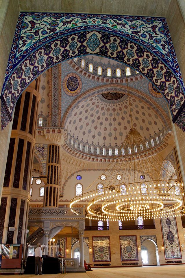 Türkiye'nin üçüncü büyük camisi - 625