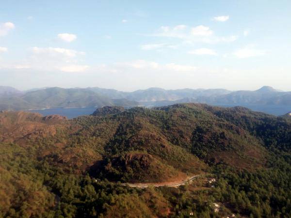 Marmaris’te yıldırım düşmesi sonucu 1 dekar orman yandı - 2