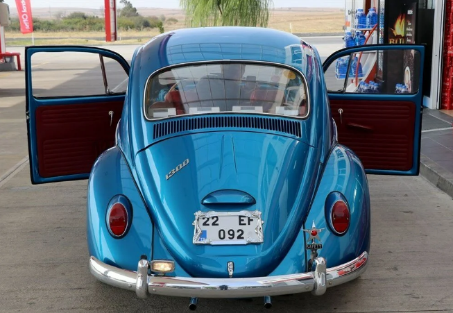 İlaç mümessili, hobisinin peşinden gitti: Klasik otomobilleri restore ediyor - 6