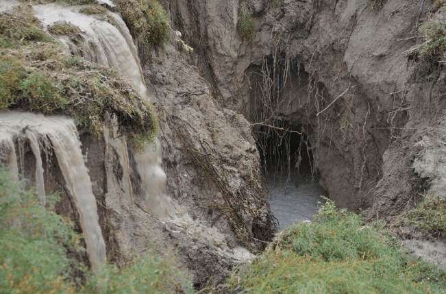 AFAD inceleme başlattı: Konya'da yağmur sonrası dev yarıklar oluştu - 7