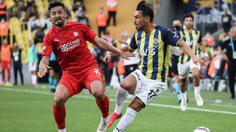 Frankfurt maçı öncesi Pereira'dan orta saha sürprizi! - 85798