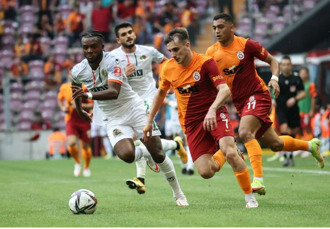 Galatasaray kendi evinde Alanyaspor'a yenildi: Maçtan notlar ve kareler - 19