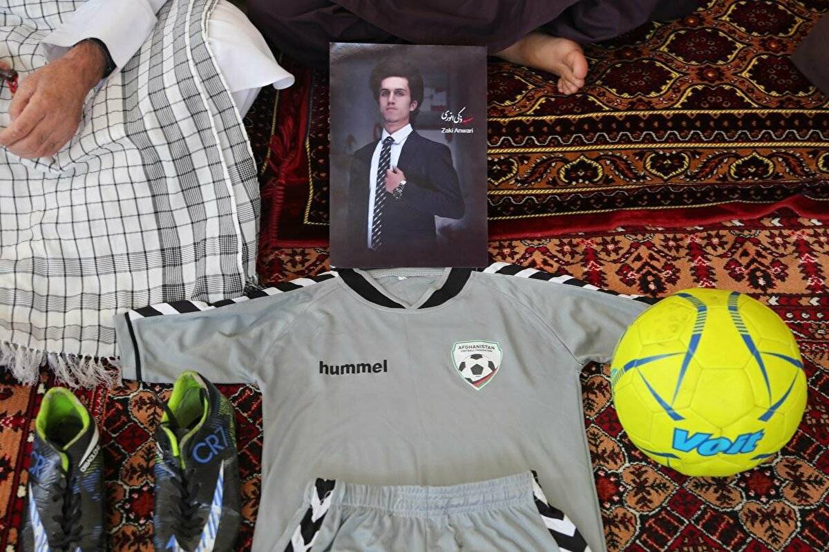 Tahliye uçağından düşen Afgan milli futbolcunun ailesi ABD'li pilotların yargılanmasını istiyor - 1