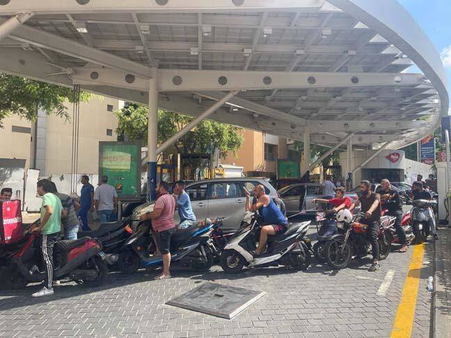 Lübnan'da akaryakıt krizi sürüyor - 1