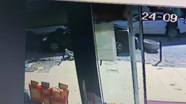 İnanılmaz kaza: Kopan parmaklarını alarak hastaneye koştu - 3