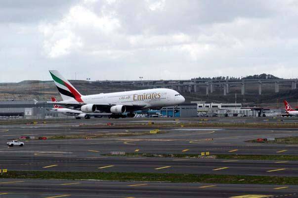 Dünyanın en büyük uçağı İstanbul'a ilk yolcularını taşıdı - 3