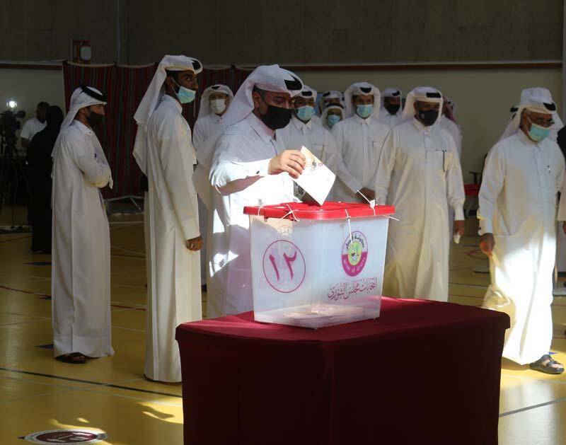 Katar'da ilk kez yapılan milletvekili seçimleri için oy verme işlemi başladı - 2