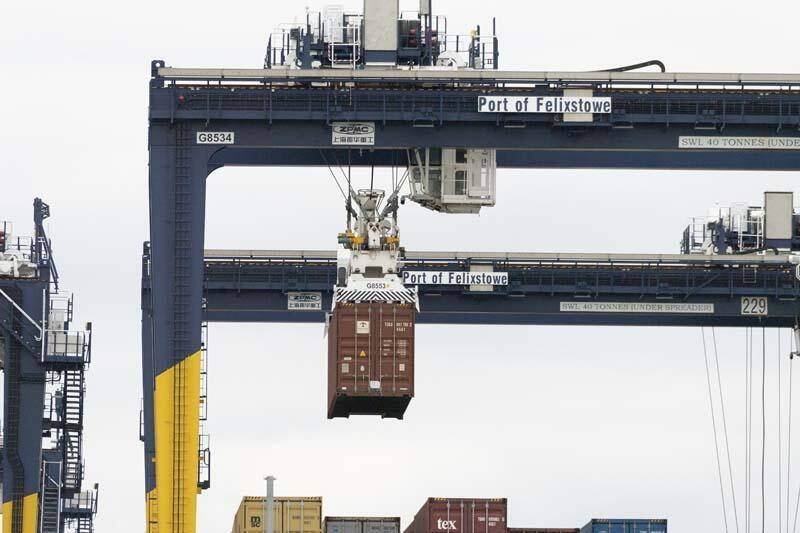 İngiltere'de nakliye krizi: Limanda birikiyorlar - 2