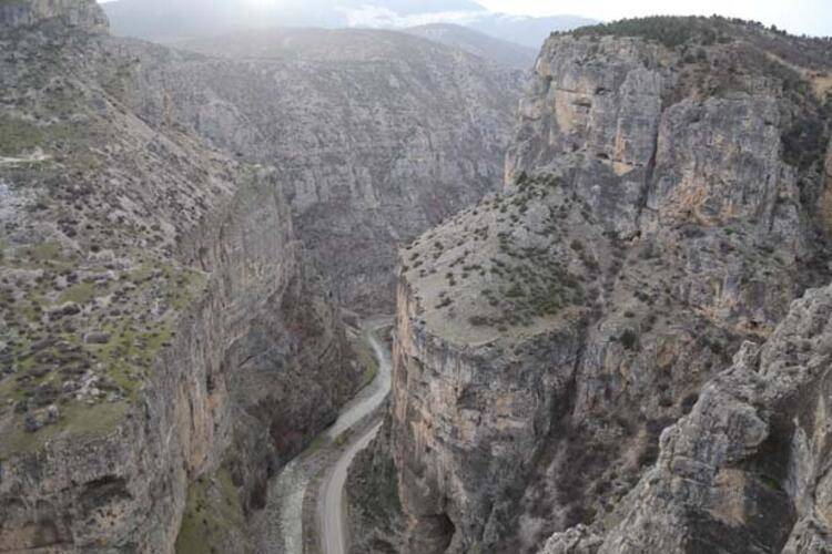 Türkiye'de görülmesi gereken 'doğa harikası' kanyonlar! - 11