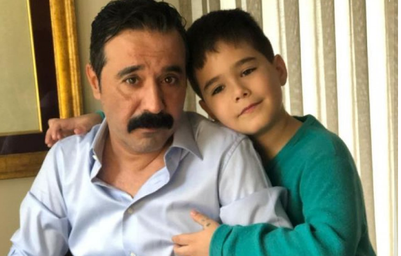 Oğlunun süt dişini yüzüğünde taşıyor - 1