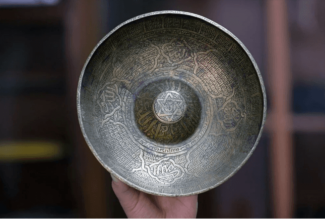 Koleksiyoncuların gözdesi: Suyu duayla buluşturan şifa tası - 2