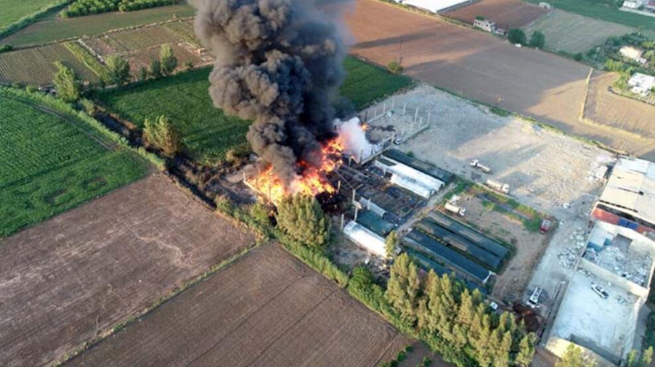 Plastik ve geri dönüşüm fabrikalarında yangın sonrası 'zehir' tehlikesi - 2