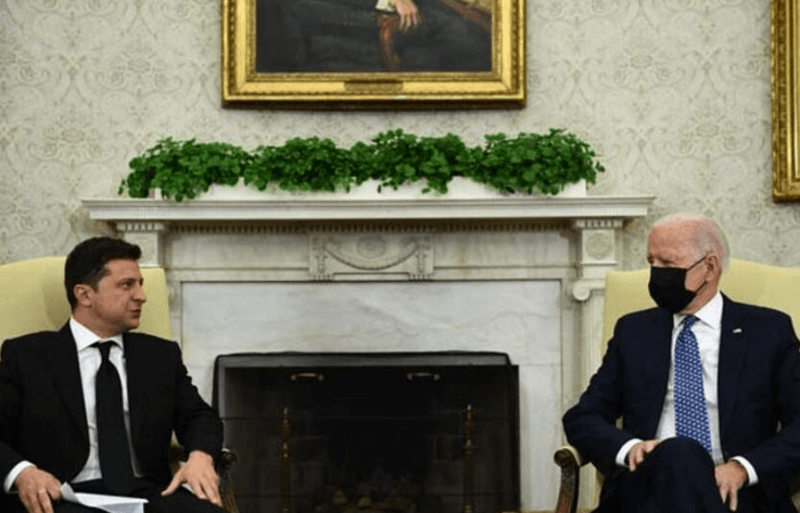 Ukrayna Devlet Başkanı Zelenski, ABD Başkanı Biden'ı Kiev'e davet etti - 1