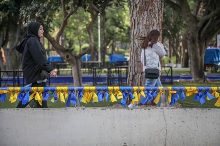 Rus Konsolosluğu önünde 3 kişilik protesto - 4
