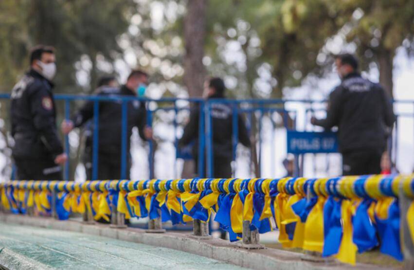 Rus Konsolosluğu önünde 3 kişilik protesto - 2