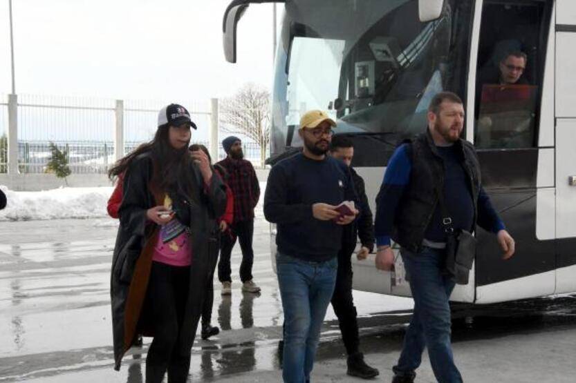 Tatile gittiği Odessa'da patlamalara şahit oldu, sınıra 8 kilometre yürüdü - 2