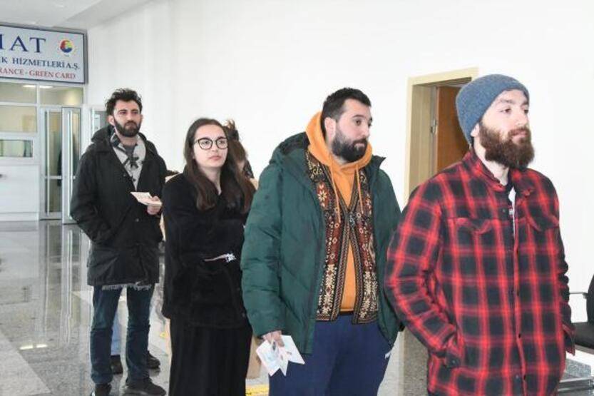 Tatile gittiği Odessa'da patlamalara şahit oldu, sınıra 8 kilometre yürüdü - 5