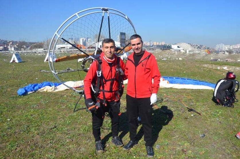 İstanbul'da paramotor uçuşunda havada telefon tamiri yaptı - 5