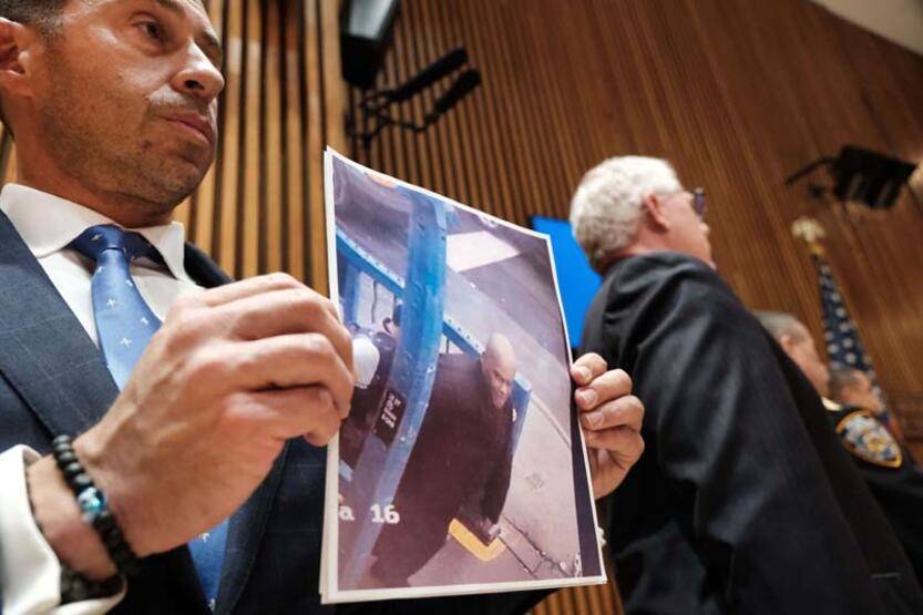 Kanlı metro saldırısında yeni detay: Evi cephanelik gibi - 7