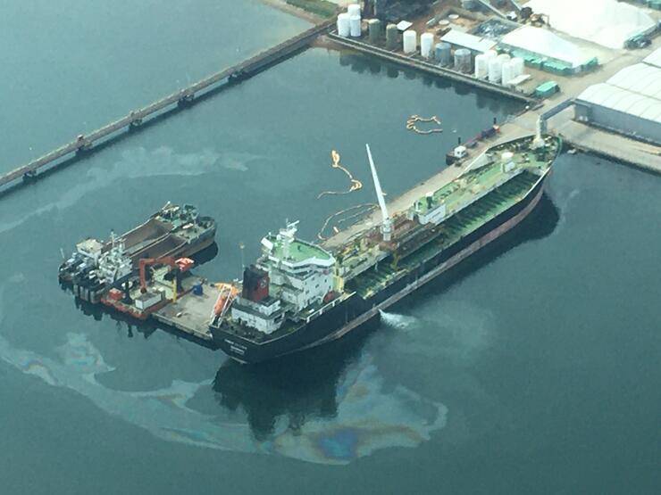 İzmit'te denizi kirleten gemiye 6 milyon TL ceza - 3