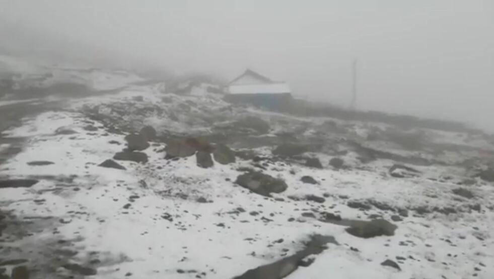 Mayıs ayında kar sürprizi! 2 şehir beyaza büründü - 1