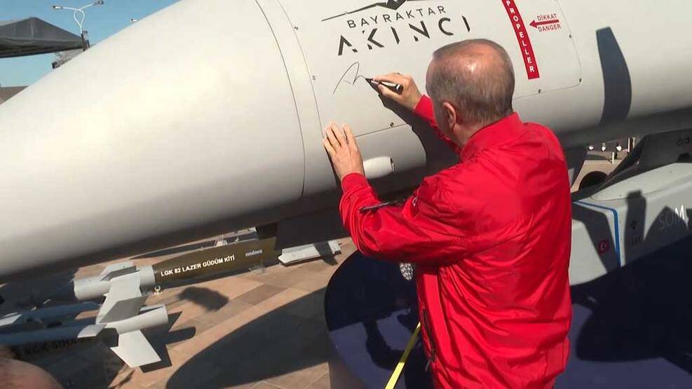 Erdoğan ve Aliyev, Bayraktar Akıncı SİHA'sını imzaladı - 4