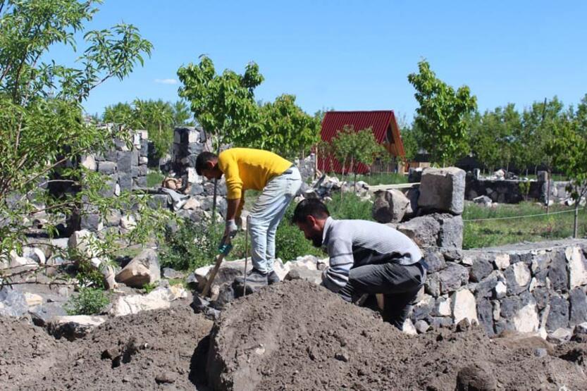 5 milyon TL'lik çocukluk hayali; Binlerce fidan dikip orman kurdu - 1