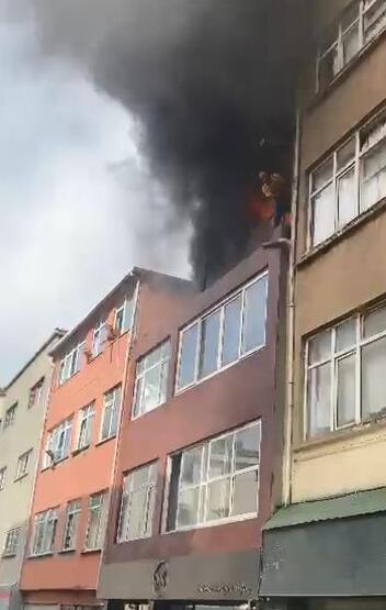 Kağıthane’de alevler arasında can pazarı kamerada - 2