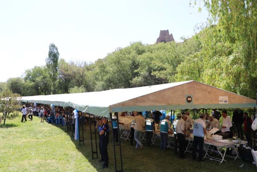 Van'da tarihi kalede 'Dünya Kahvaltı Günü' etkinliği - 15