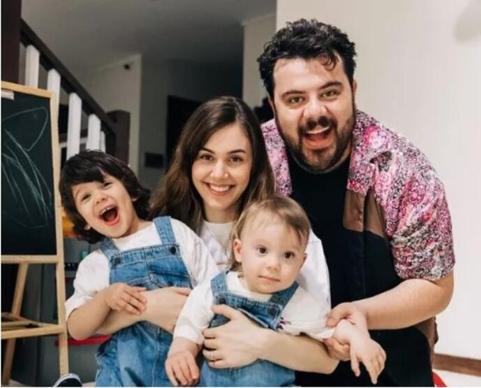 Eser Yenenler ile Berfu Yenenler çiftine ev sahibi şoku! - 2