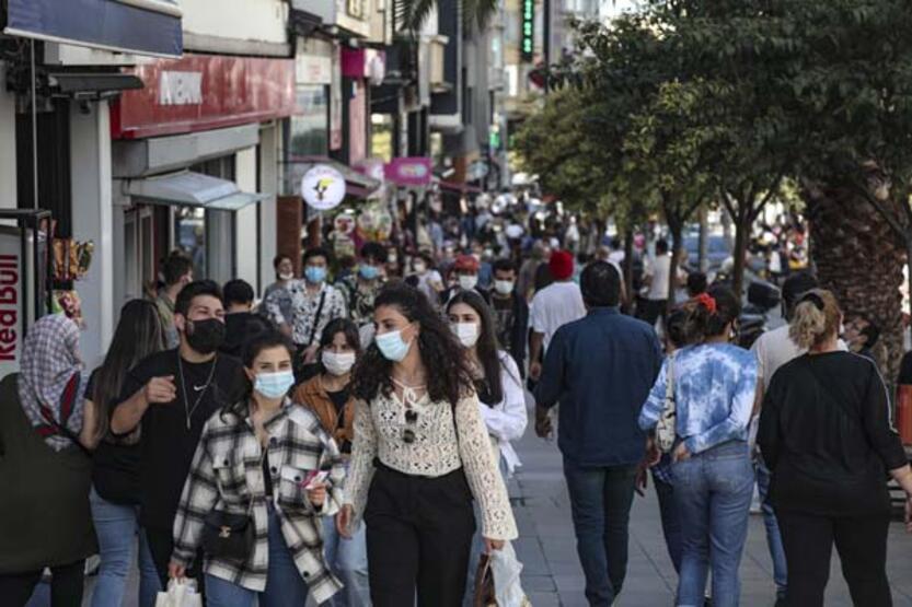 Zorunlu kapatma gündemde mi? Bilim Kurulu Üyesi Özlü duyurdu... - 2